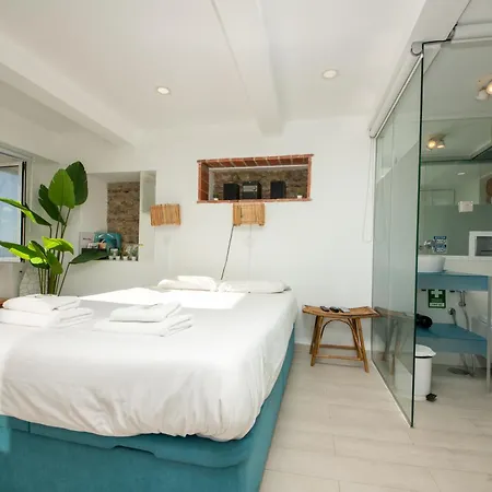 Stunning River View In Historic Alfama * Lissabon