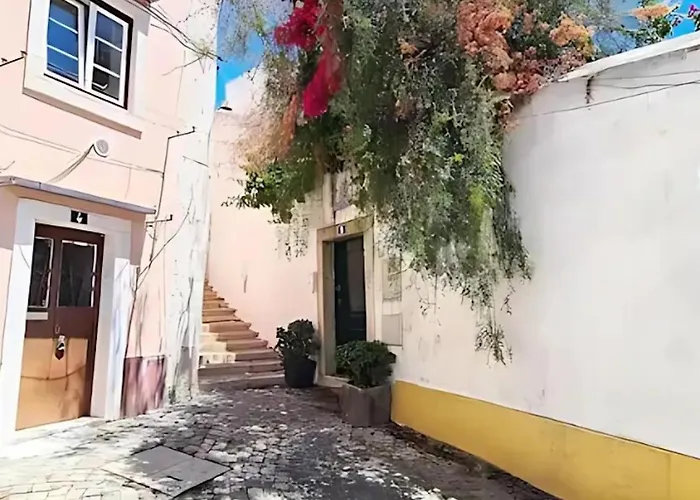 Stunning River View In Historic Alfama