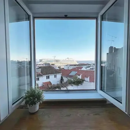 Stunning River View In Historic Alfama Lägenhet *