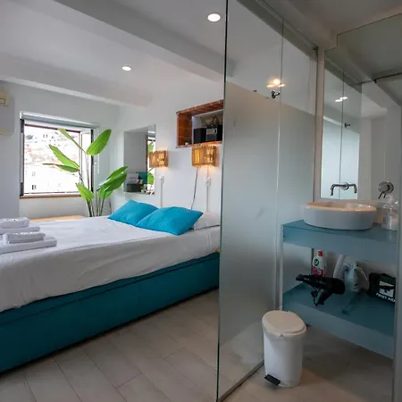 Stunning River View In Historic Alfama Apartman