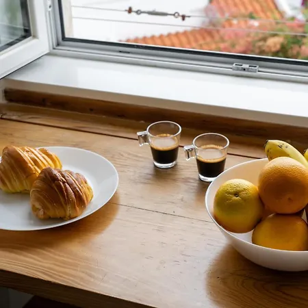Stunning River View In Historic Alfama Lisboa